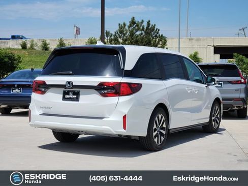 New 2026 Honda Odyssey EX-L image 4