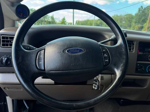 Used 2002 Ford F350 XLT AWD/4WD image 17