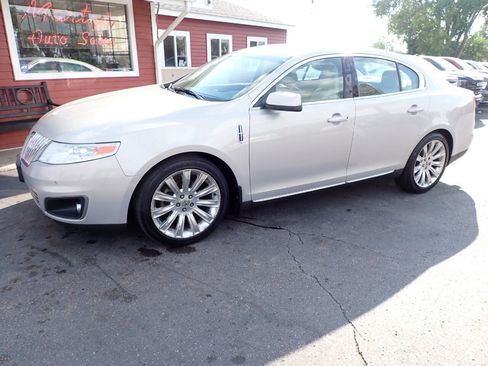 Used 2009 Lincoln MKS AWD image 3