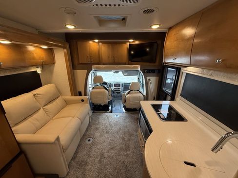 Used 2018 Mercedes-Benz Sprinter 3500 image 41