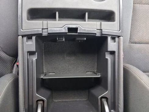 Used 2019 GMC Sierra 1500 SLE w/ SLE Value Package AWD/4WD image 17