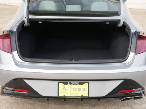 Used 2023 Hyundai Sonata SEL w/ Convenience Package FWD image 9