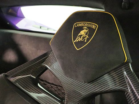 Used 2024 Lamborghini Huracan Tecnica RWD image 29