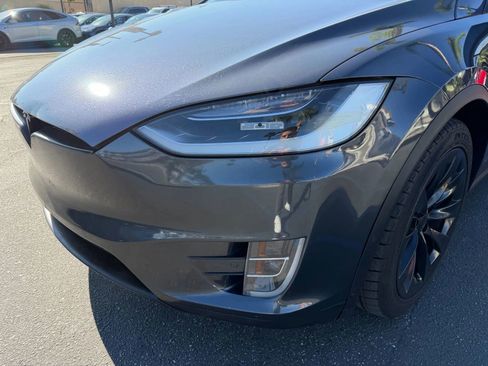Used 2017 Tesla Model X 100D image 4
