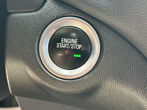 Used 2021 Chevrolet Equinox LT AWD/4WD image 25