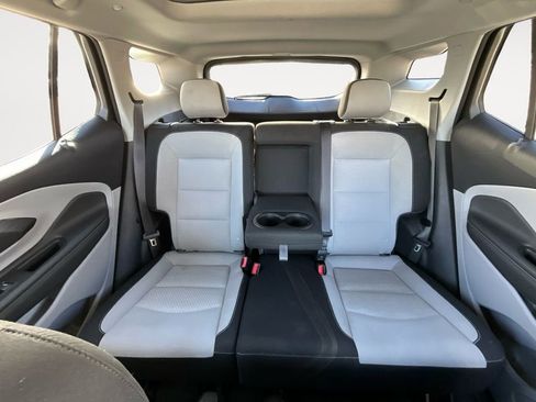 Used 2023 GMC Terrain SLE w/ Driver Convenience Package image 13