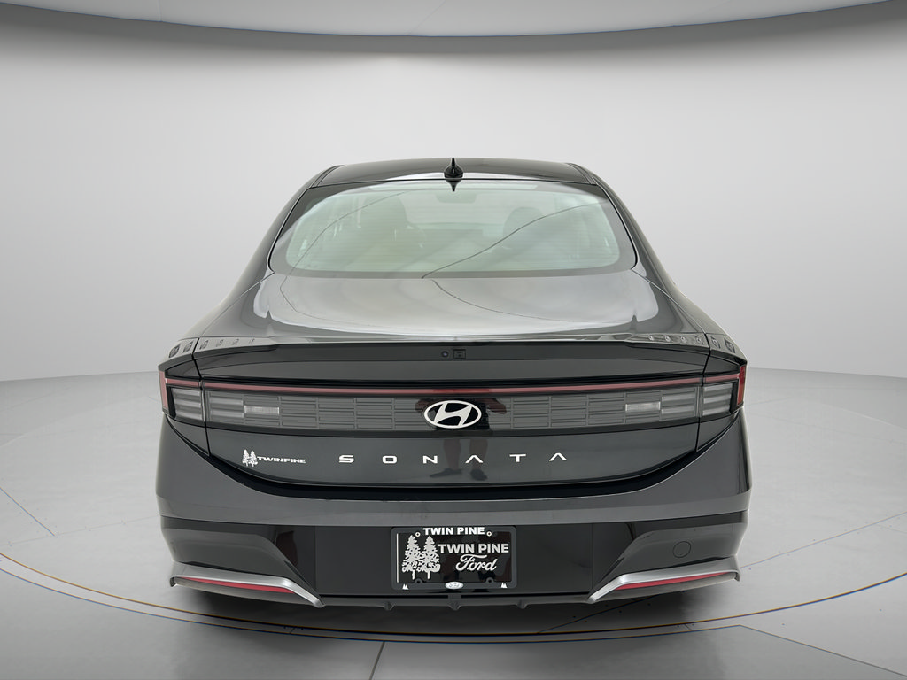 Used 2025 Hyundai Sonata SEL FWD image 7
