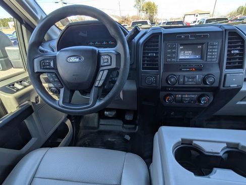 Used 2017 Ford F150 XL w/ Equipment Group 101A Mid image 15