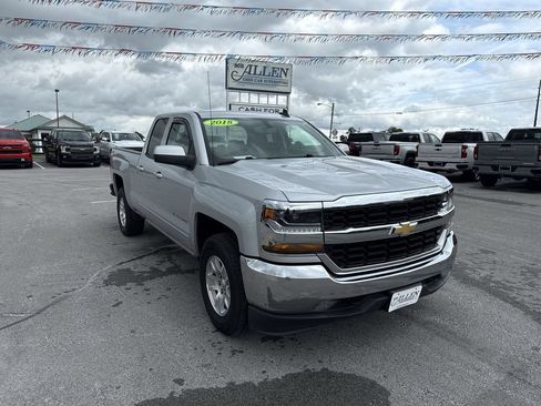 Used 2018 Chevrolet Silverado 1500 LT w/ Trailering Package AWD/4WD image 15
