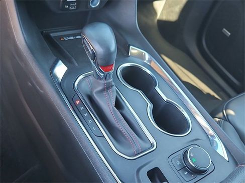 Used 2023 Chevrolet Traverse RS image 28