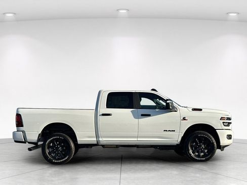 New 2026 RAM 2500 Big Horn AWD/4WD image 8
