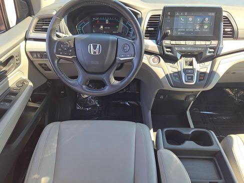 Used 2023 Honda Odyssey EX-L image 23