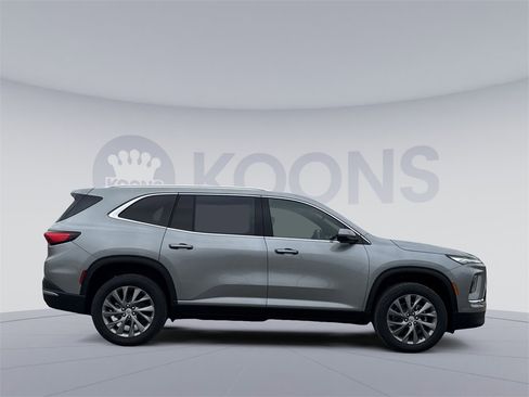 New 2026 Buick Enclave Preferred image 8