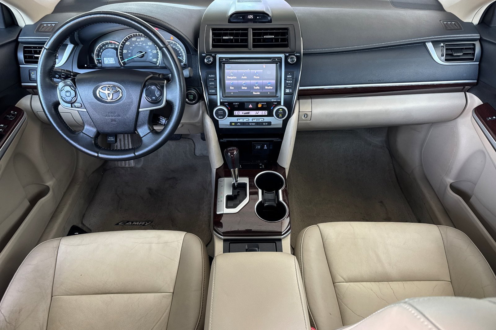 Used 2014 Toyota Camry XLE FWD image 4