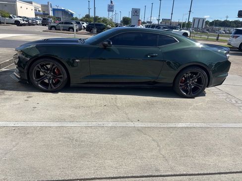 Used 2020 Chevrolet Camaro SS RWD image 2