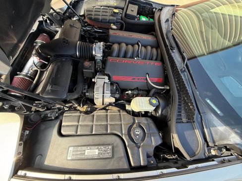 Used 2002 Chevrolet Corvette Coupe w/ Preferred Equipment Group2 image 25