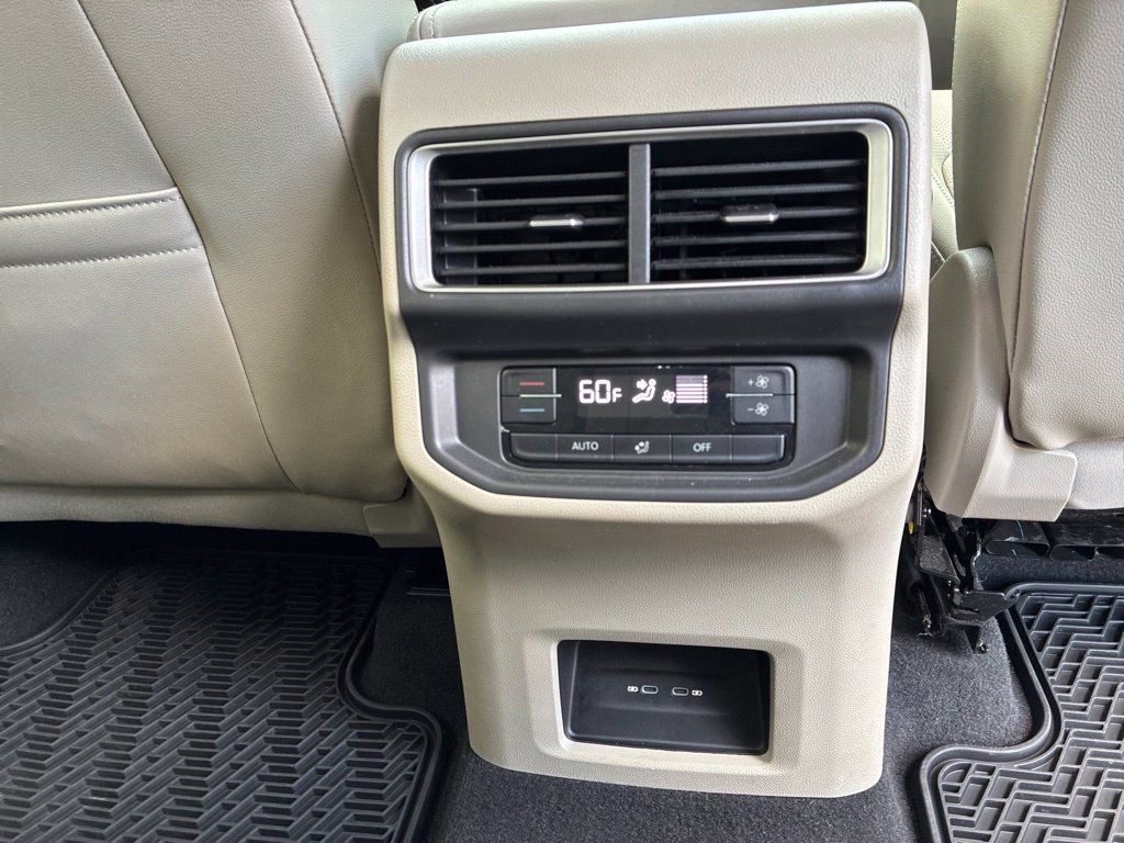 Used 2024 Volkswagen Atlas SE AWD/4WD image 59