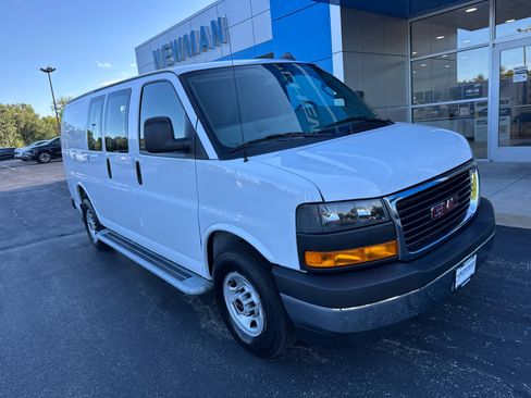 Used 2024 GMC Savana 2500 w/ Driver Convenience Package image 1