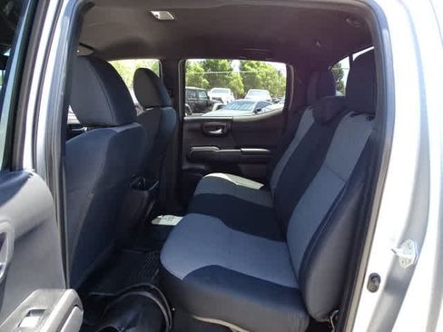 Certified 2023 Toyota Tacoma TRD Off-Road AWD/4WD image 18