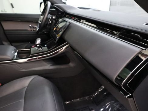 Used 2024 Land Rover Range Rover Sport SE AWD/4WD image 64
