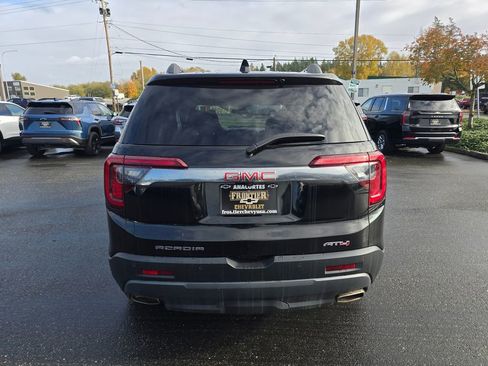 Used 2023 GMC Acadia AT4 w/ GMC Pro Grade Package image 5