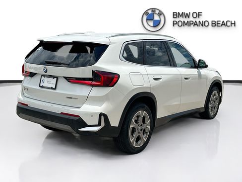 Used 2023 BMW X1 xDrive28i w/ Convenience Package AWD/4WD image 7