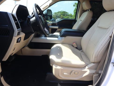 Used 2019 Ford F250 Lariat w/ Chrome Package AWD/4WD image 13
