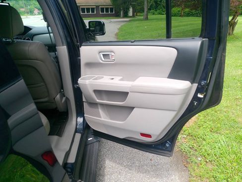 Used 2012 Honda Pilot Touring image 25