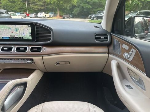 Used 2021 Mercedes-Benz GLE 350 4MATIC image 16