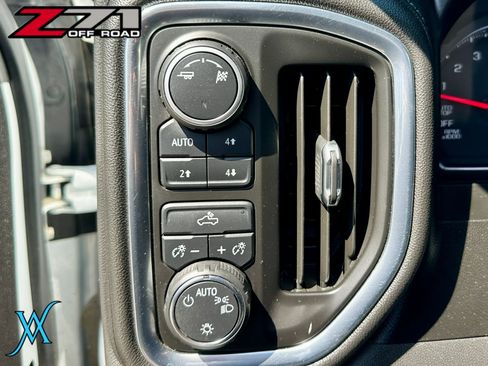 Used 2019 Chevrolet Silverado 1500 LT w/ All-Star Edition AWD/4WD image 39