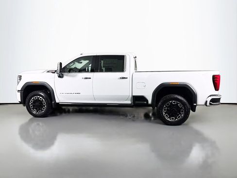 New 2025 GMC Sierra 3500 Denali w/ Denali Reserve Package image 4