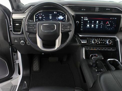 Used 2023 GMC Sierra 1500 Denali w/ Denali Reserve Package image 13