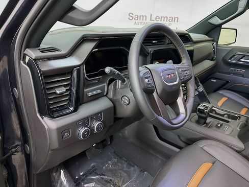 Used 2024 GMC Sierra 1500 AT4 w/ Technology Package image 12