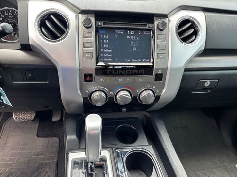 Used 2018 Toyota Tundra SR5 w/ SR5 Upgrade Package RWD image 25