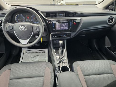Used 2019 Toyota Corolla LE image 9