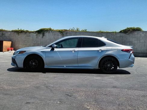 Used 2021 Toyota Camry XSE w/ Navigation Upgrade Package FWD image 5