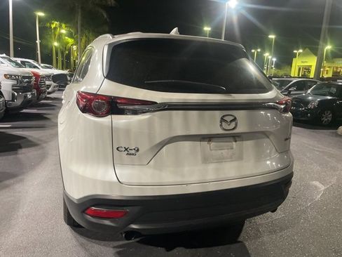 Certified 2022 MAZDA CX-9 Touring w/ Touring Premium Package image 9