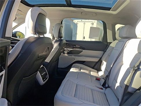 New 2026 Lincoln Nautilus Reserve w/ Jet Appearance Package image 6