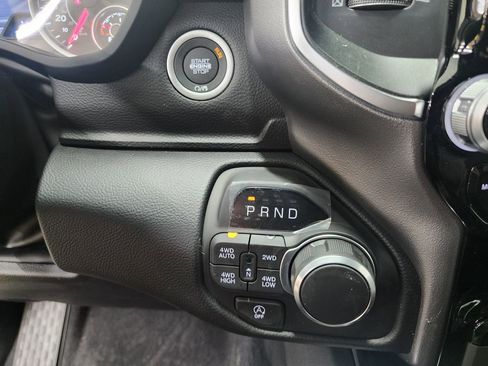 New 2026 RAM 1500 4x4 Crew Cab image 15