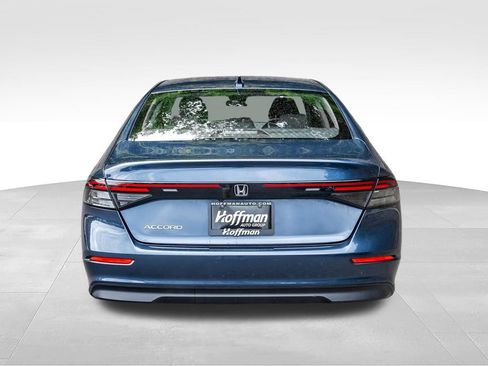 Used 2023 Honda Accord EX image 10