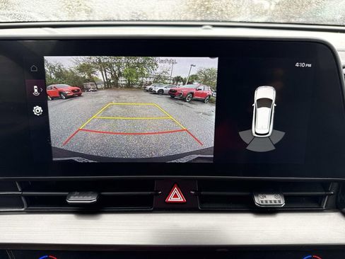 Used 2024 Kia Sportage EX image 30