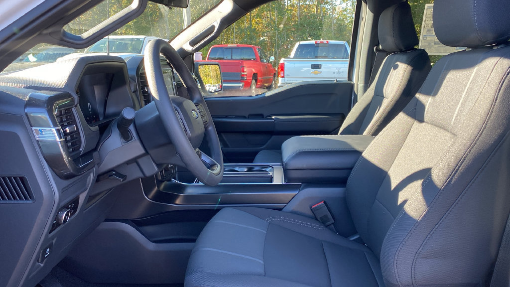 New 2026 Ford F150 STX w/ Equipment Group 200A RWD image 16