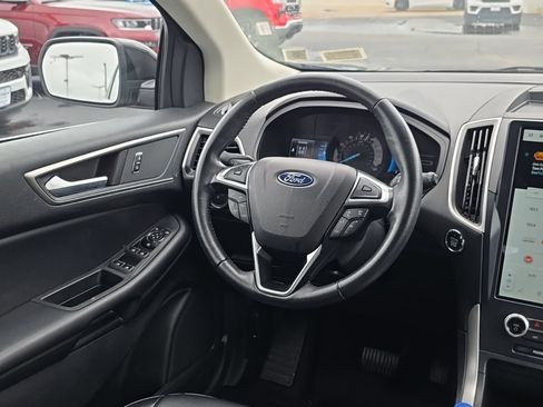 Used 2023 Ford Edge SEL AWD/4WD image 16