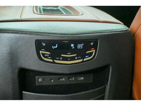 Used 2020 Cadillac Escalade Luxury image 30