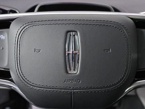 New 2026 Lincoln Nautilus Reserve AWD/4WD image 34