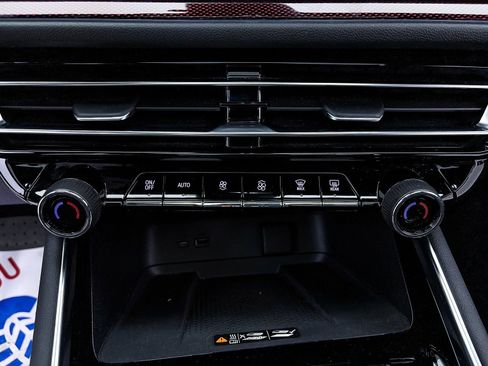 Used 2024 Chevrolet Traverse RS w/ LPO, Floor Liner Package AWD/4WD image 39