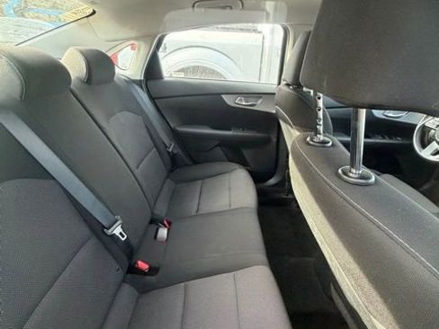 Used 2024 Kia Forte LXS image 11