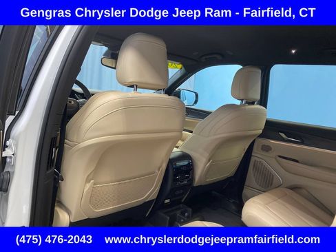 Certified 2024 Jeep Grand Cherokee L Limited AWD/4WD image 29