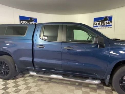 Used 2022 Chevrolet Silverado 1500 Custom image 3