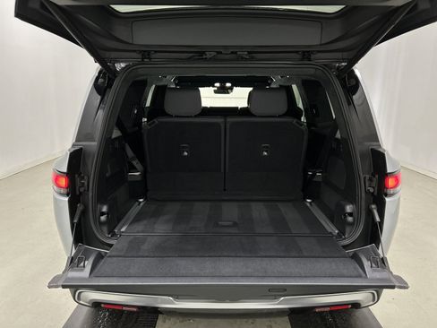 Used 2023 Rivian R1S Adventure image 15